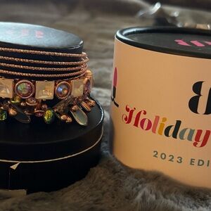 Chic Holiday Bracelet Set - Rose Gold with Iridescent Accents